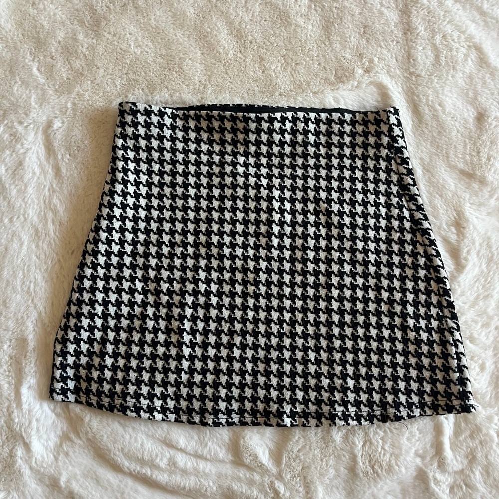 Mango Monochrome Houndstooth Skirt